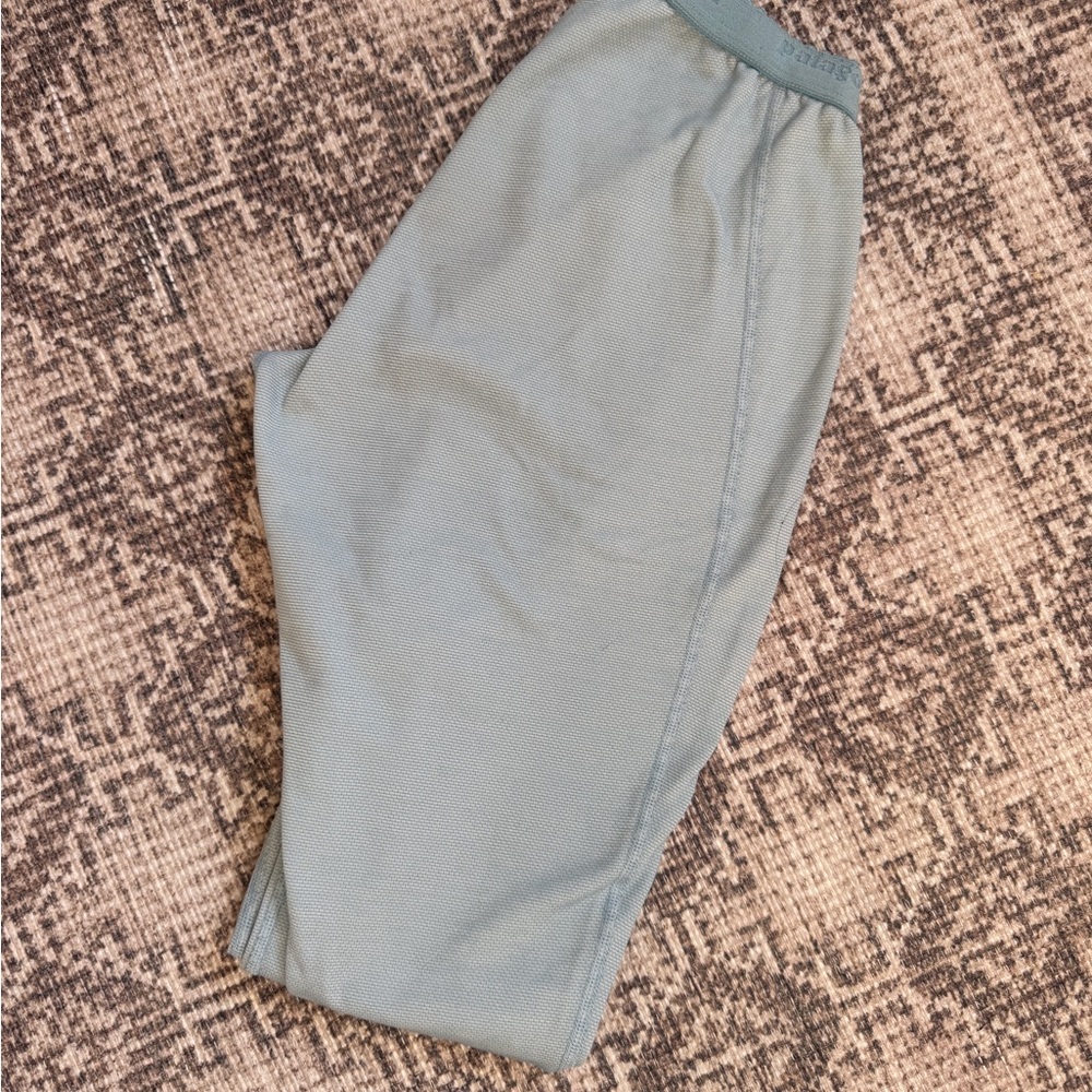 Women’s Patagonia baselayer pant